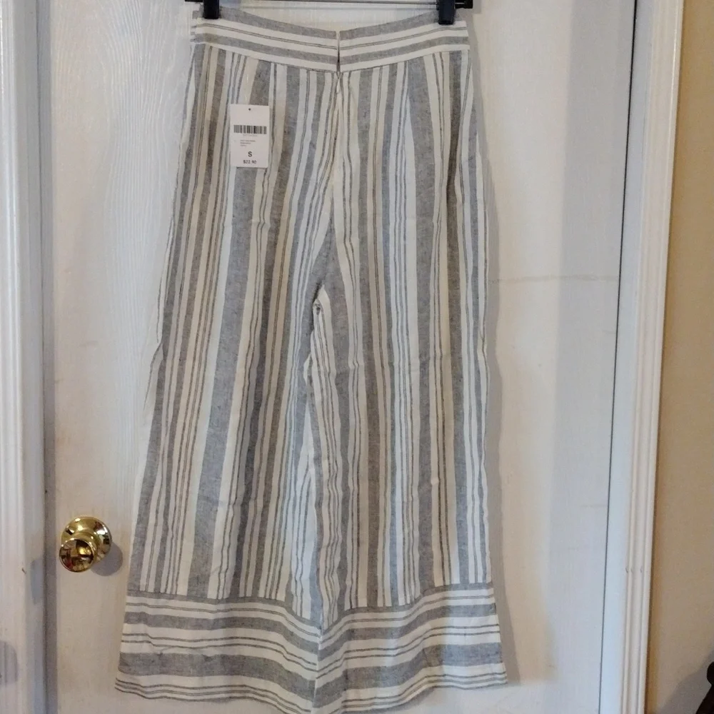 Forever 21 Wide Leg Pants SOLD SOLD SOLD - Picture 4 of 9